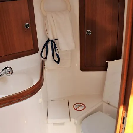 보트호텔 Bed & Boat