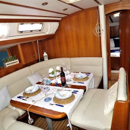 보트호텔 Bed & Boat *